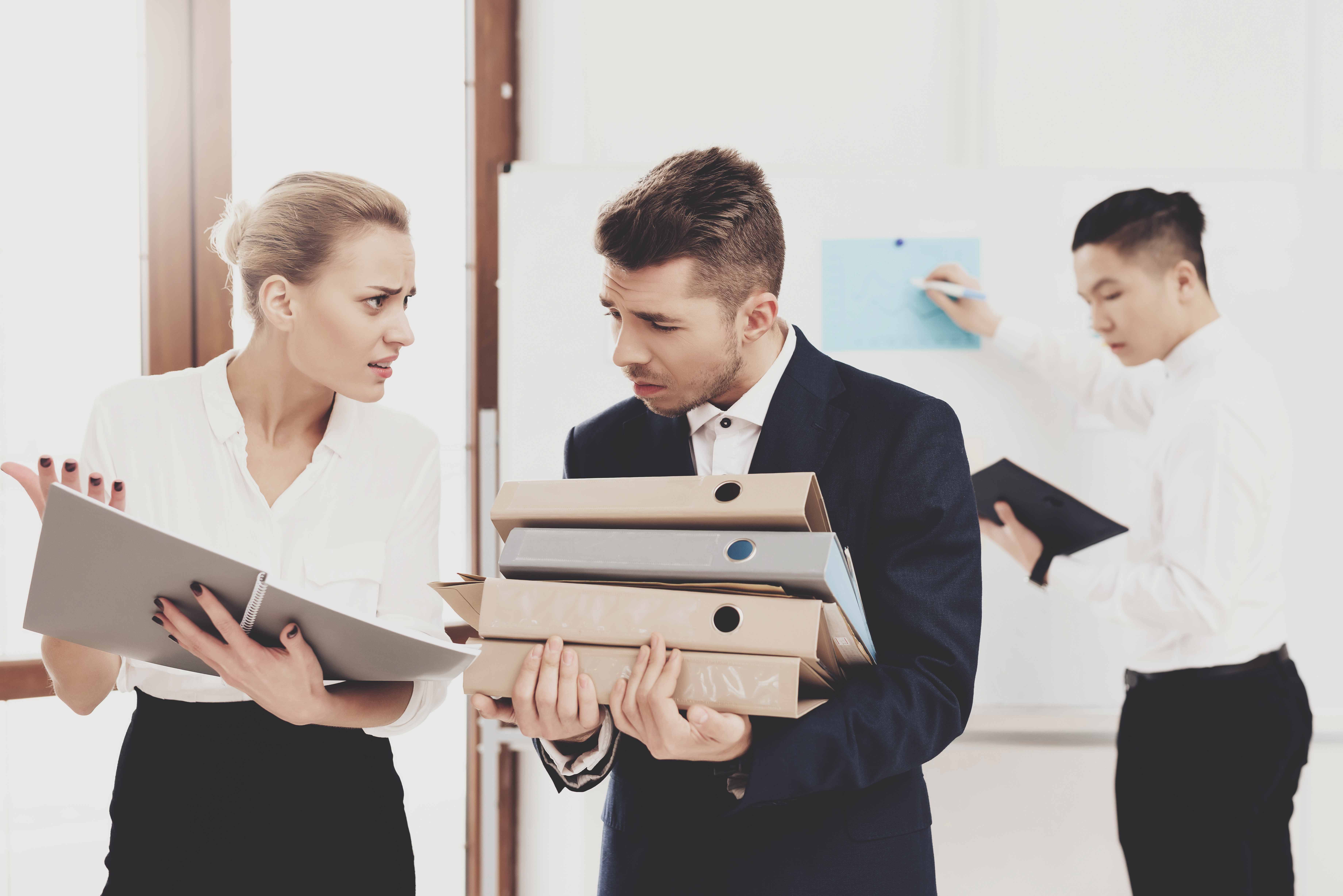 Важность управления трудовыми отношениями и кадровыми документами